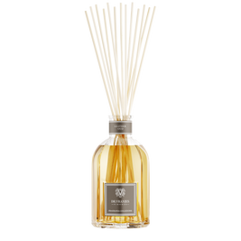 معطر جو منزلي من الجلد والعود