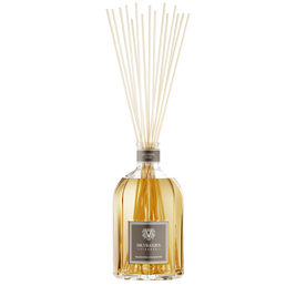 معطر جو منزلي من الجلد والعود