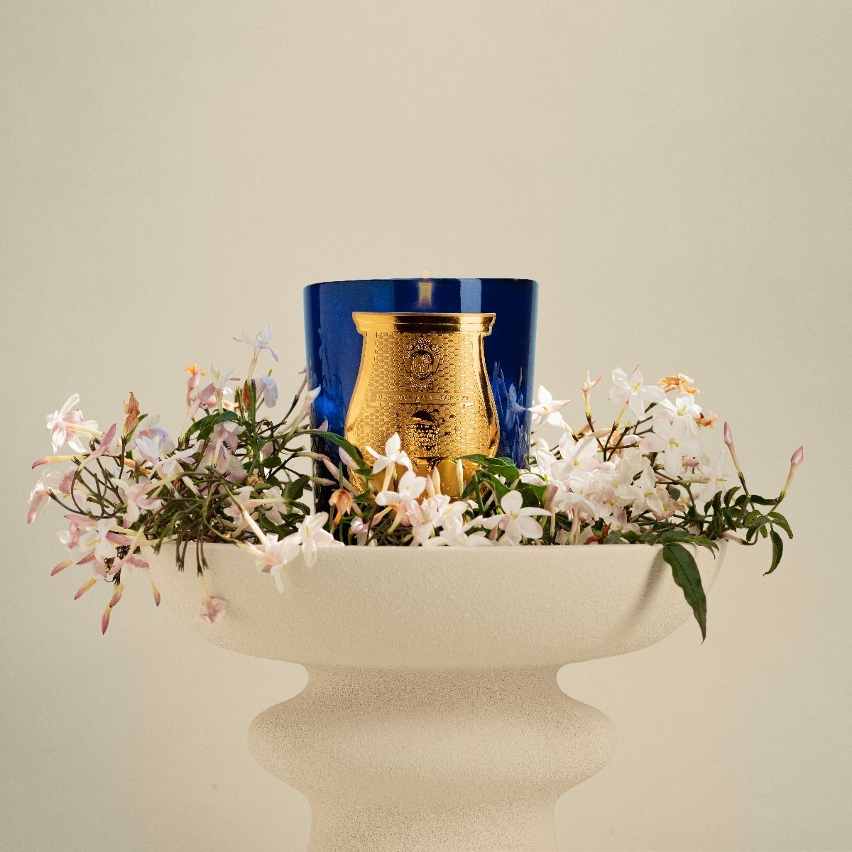 شمعة معطرة 800 غرام بي إم مادوراي